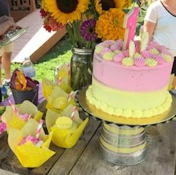 Meet your Posher, Angela - Picture 2 of 3